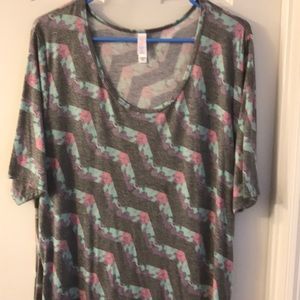 2X Perfect T. Slinky material. Washed, never worn